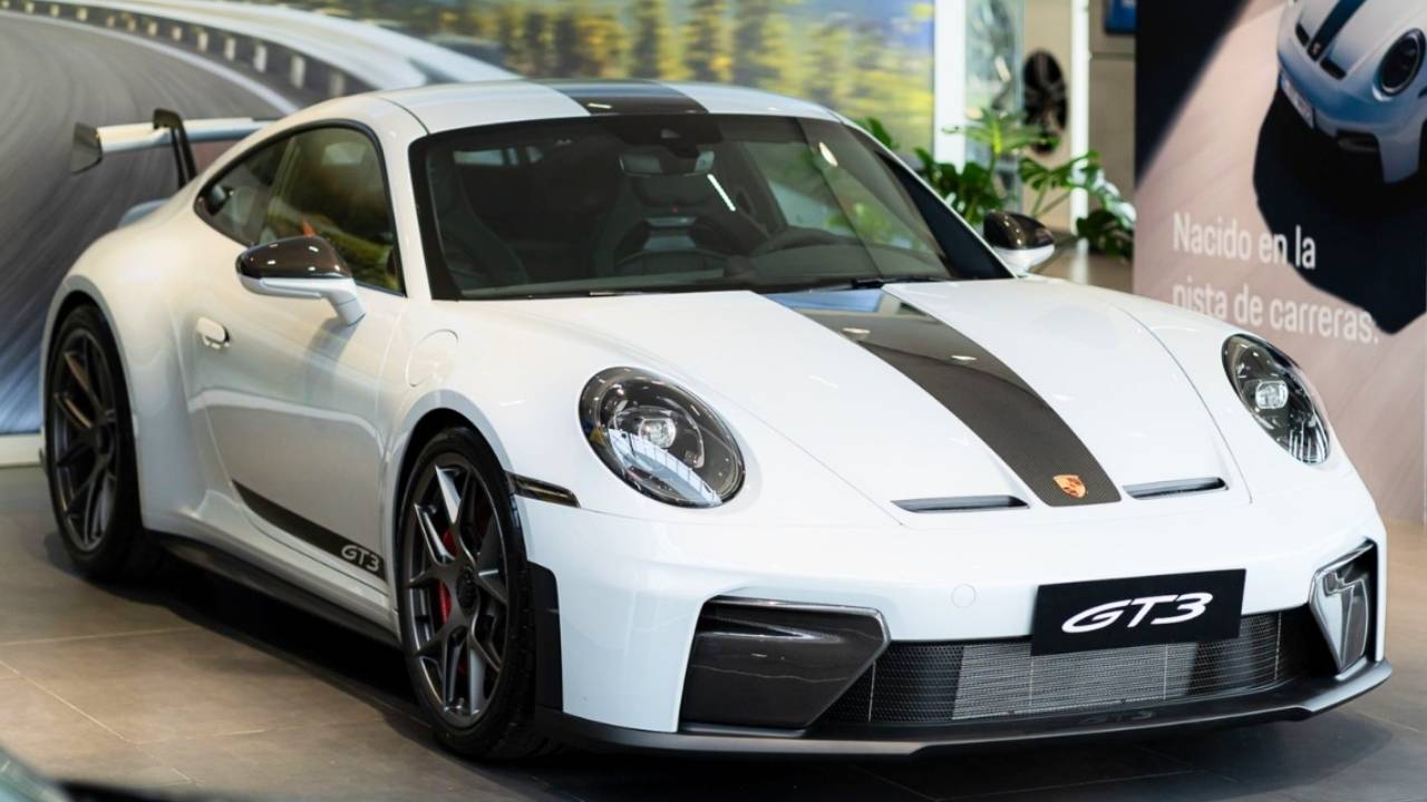Porsche 911 GT3 Touring 2026: recorrido completo por su diseño interior, exterior y tecnología deportiva